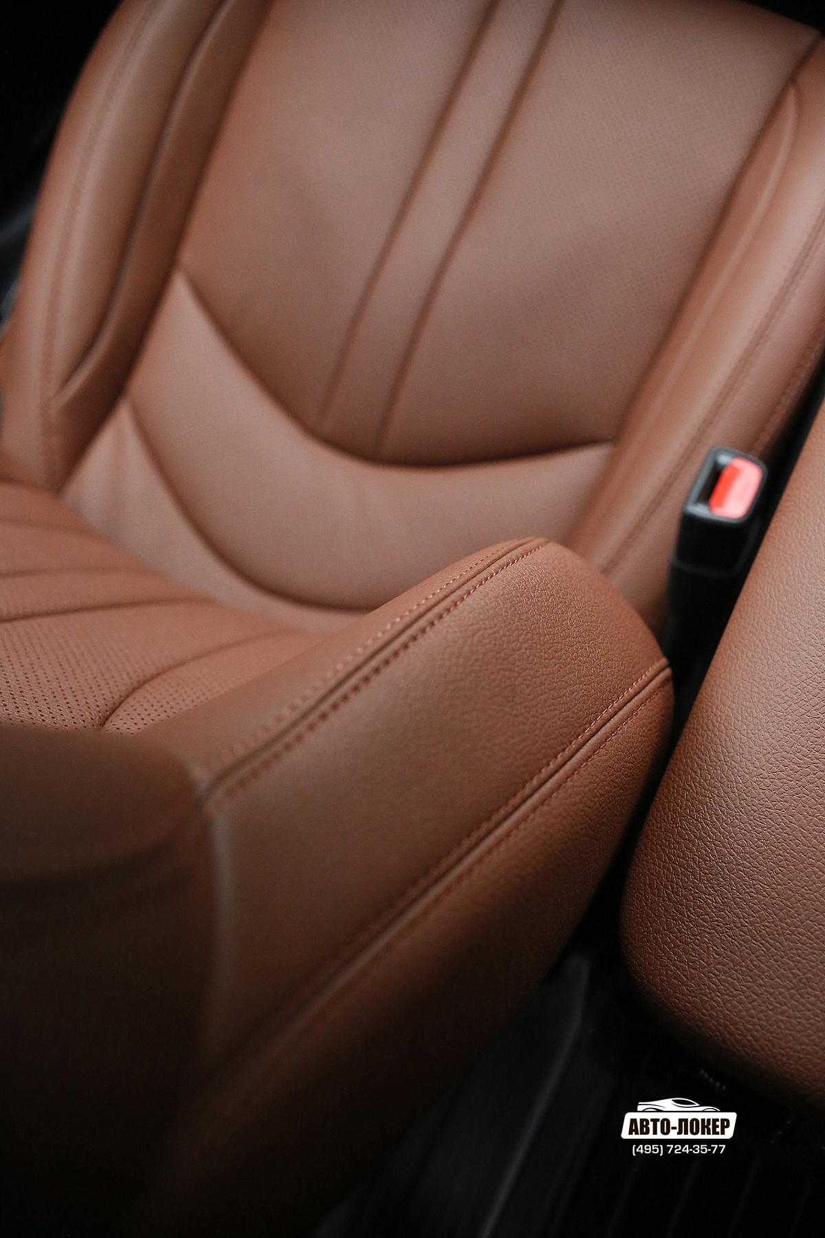 Перетяжка салона и анатомия сидений Toyota Camry v70